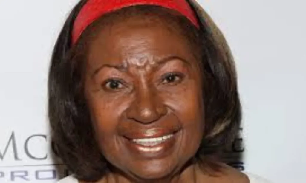 Lynn Hamilton Net Worth