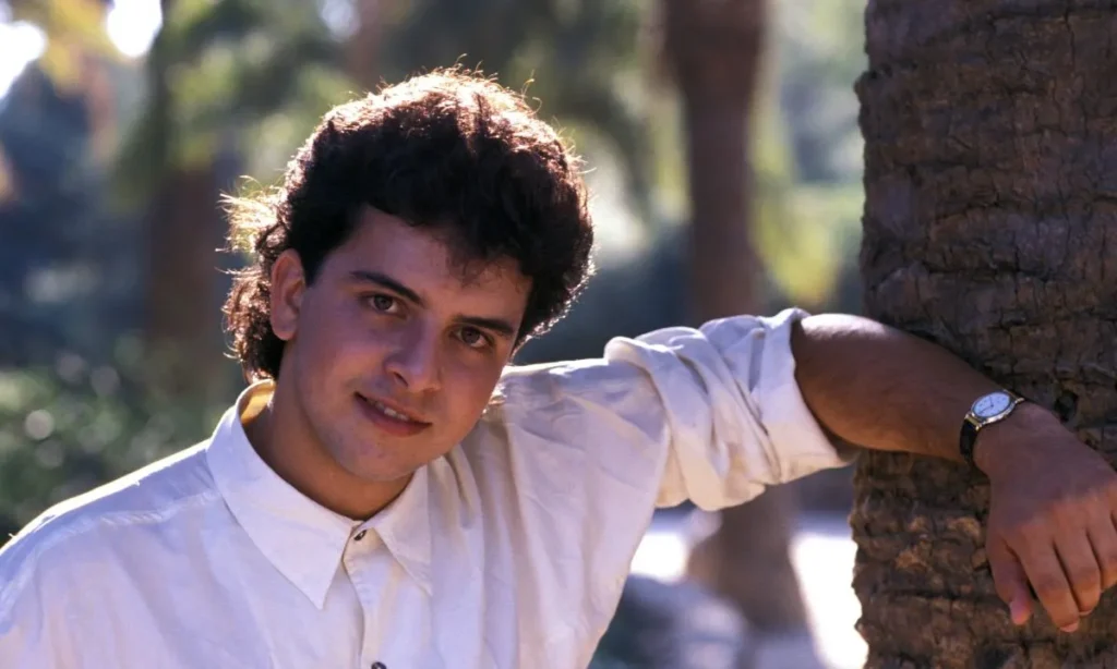 Glenn Medeiros Net Worth